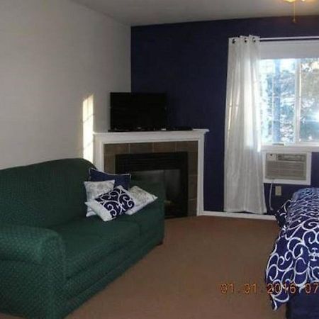 Mccracken Country Inn ฮินตัน ภายนอก รูปภาพ